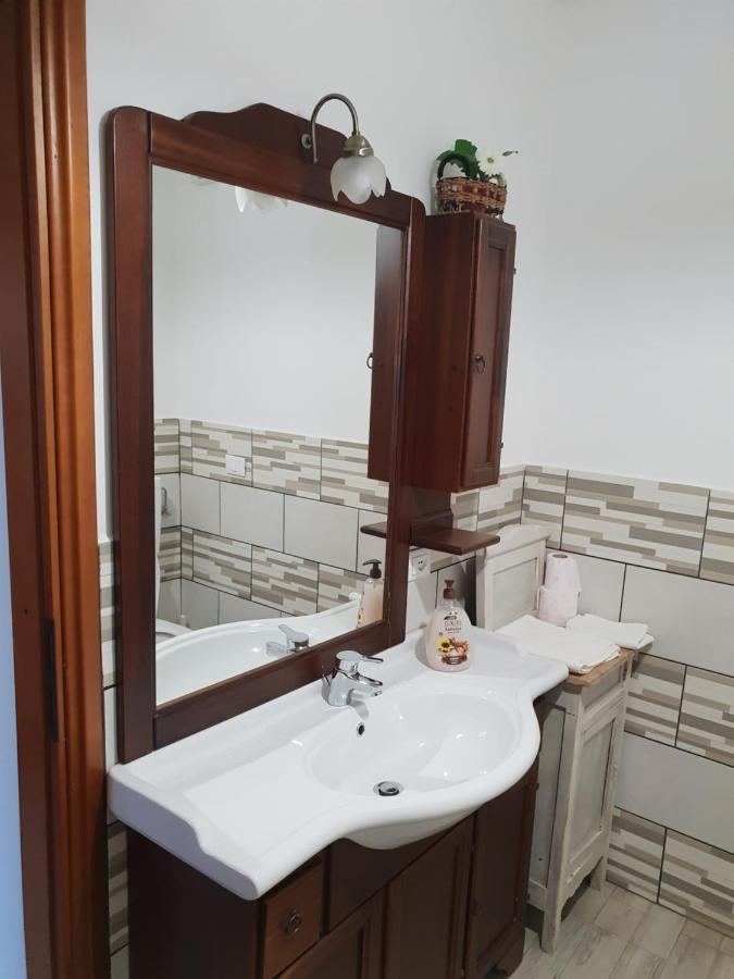 Casa Vacanze L'Agrifoglio Panzió Magliolo Kültér fotó