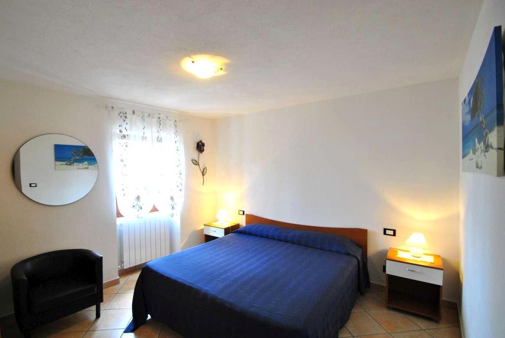 Casa Vacanze L'Agrifoglio Panzió Magliolo Kültér fotó