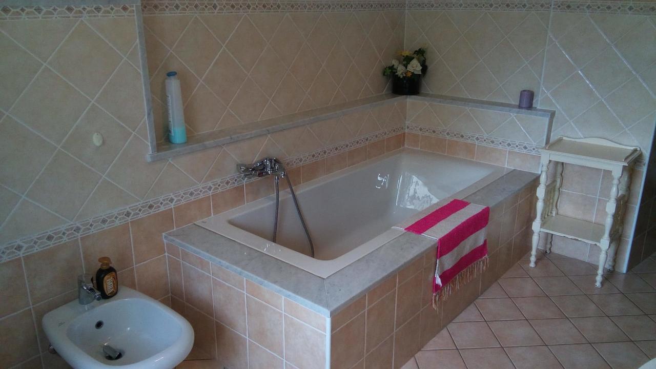 Casa Vacanze L'Agrifoglio Panzió Magliolo Kültér fotó