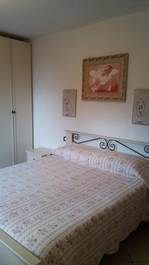 Casa Vacanze L'Agrifoglio Panzió Magliolo Kültér fotó